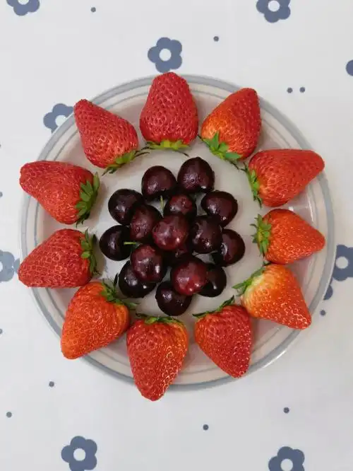 原来草莓果盘可以这么好看