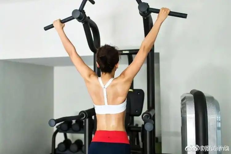 好强到连哭都要藏起来