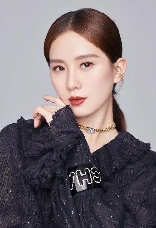 明星 明星美女上一图集 刘诗诗优雅气质写真图片 下一图集 明星美女