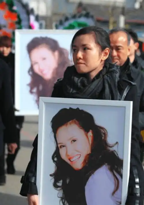 歌唱家芦秀梅:多次上春晚,丈夫入狱出场费5万降到2千,55岁病逝_发展