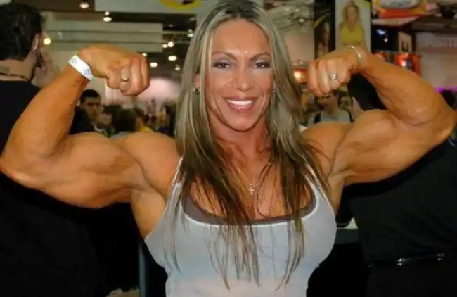 世界十大热门女性健美运动员 比男人还强壮的女性