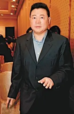 刘銮雄子女家居照曝光 小儿子长相极似父亲(图)