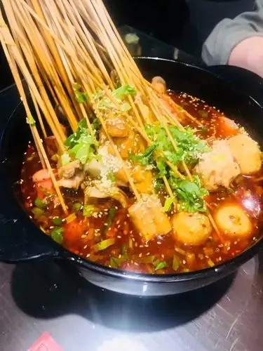 板扎!昆明这11家串串店的存在,就是我不吃火锅的原因!