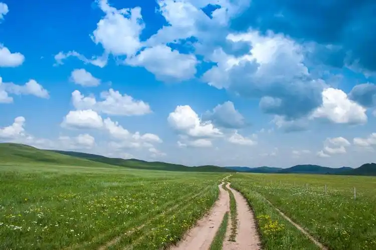夏日内蒙古克什克腾旗草原 蓝天白云每张图都能当桌面