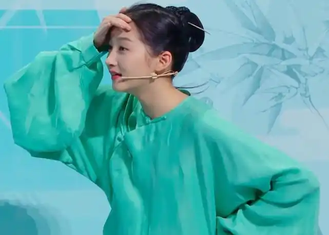 史上最惨女嘉宾,生理期被浇冰水,后半场扶着腰强忍腹疼|王牌对王牌