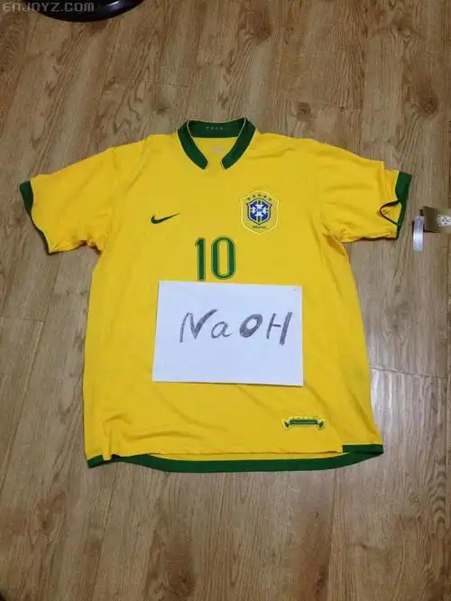 2006年世界杯款巴西队球衣ronaldinho