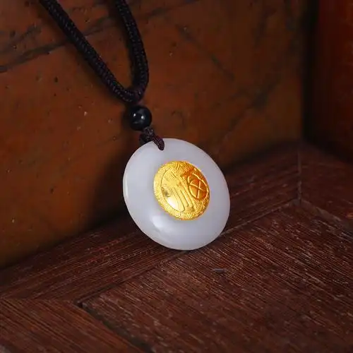 新金珠宝和田玉黄金福字平安扣999足金吊坠金镶玉挂坠1042