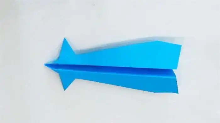 2岁宝宝折纸飞机