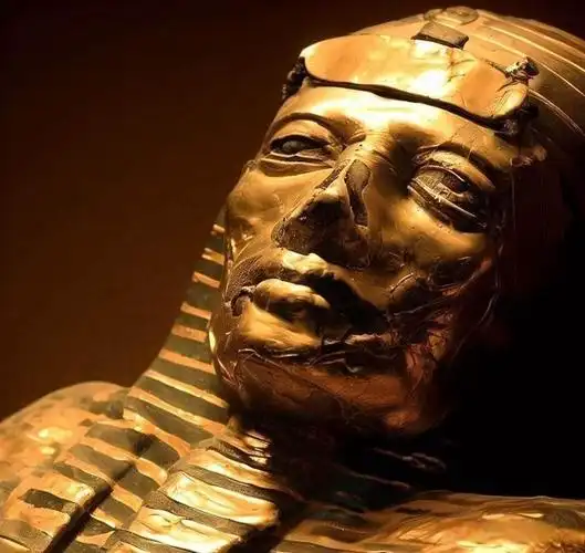 埃及法老的诅咒:揭开古老金字塔的惊天秘密