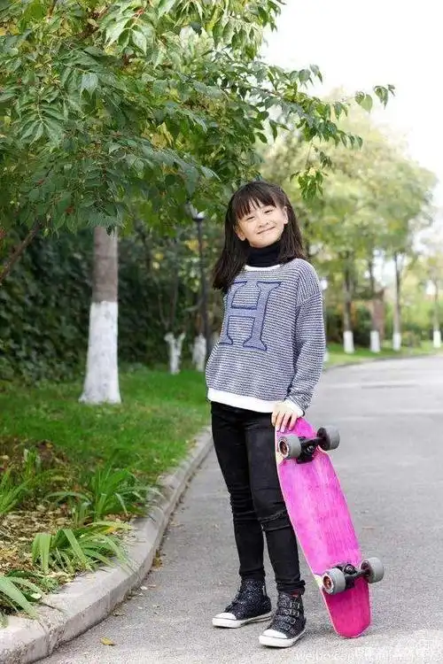 森碟长大啦!11岁身高直追叶一茜,正面照曝光颜值没让粉丝失望