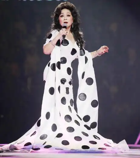 徐小凤经典歌曲《南屏晚钟》试听有感