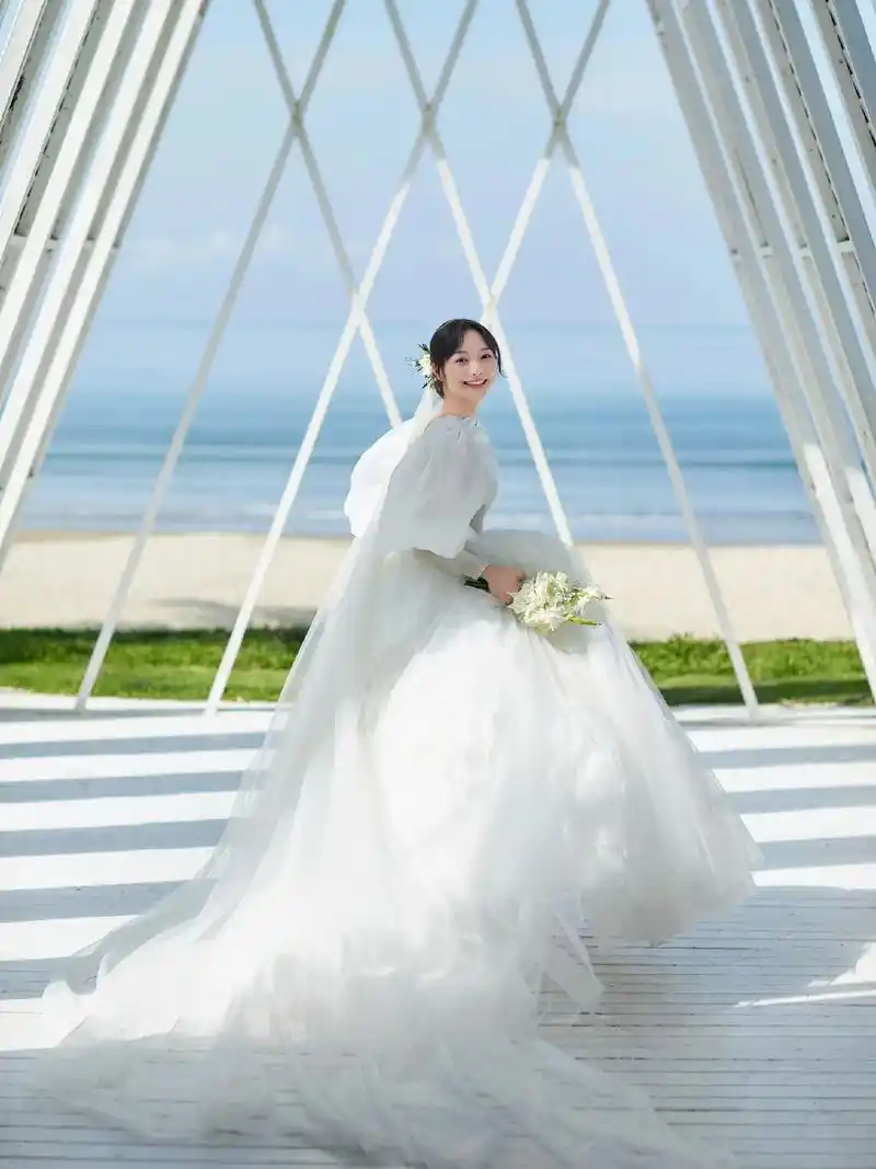 森系小清新婚纱照‖三亚婚纱照.- 一眼就心动的人,不结婚很难 - 抖音