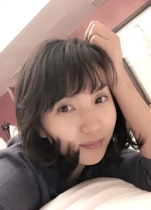 40岁万人迷陈好,妇女节晒自拍,面色红润气质佳