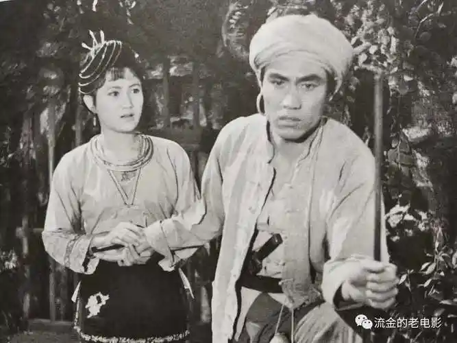 曲:雷振邦 曹淑庄主要演员:张百爽 林芳兵 陈宝国 刘怀正内容简介