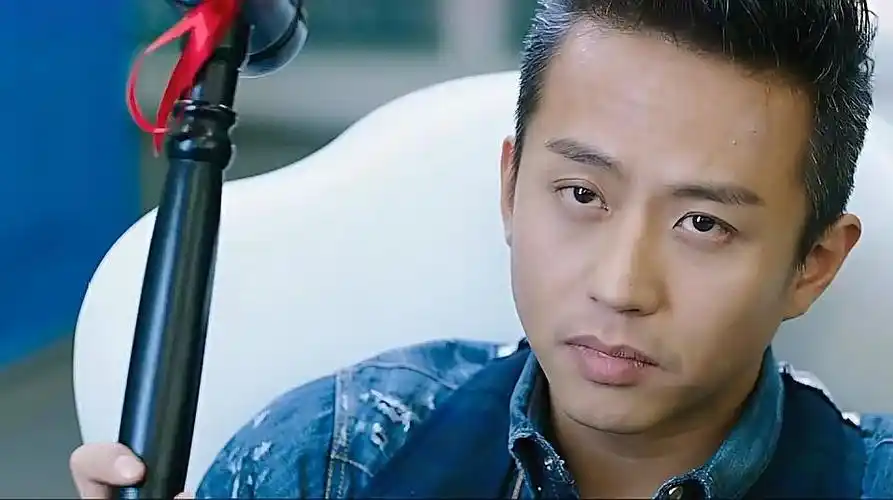 分手大师精彩片段赏析分手大师为了分手成功鬼都扮上了