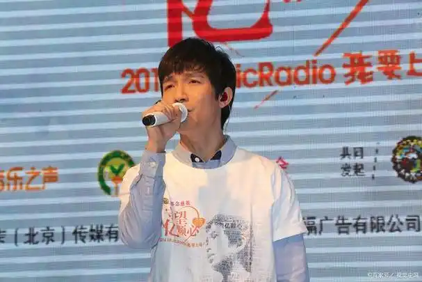 直到最近,徐良才公开回应了他消失的缘由:他转幕后投身音乐公司自己做