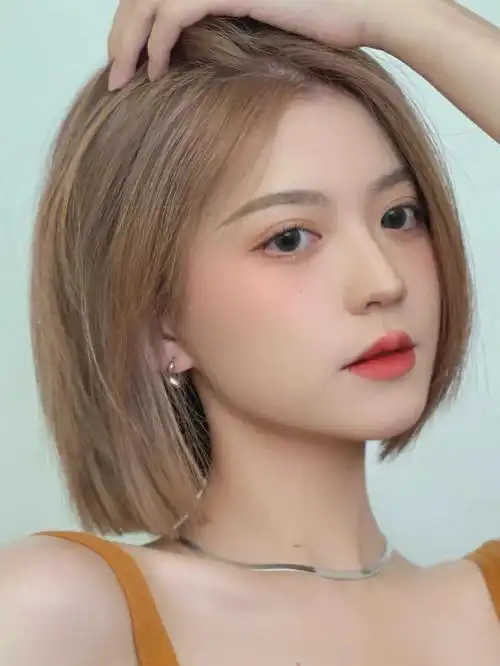 2021年北京最火一刀切短发