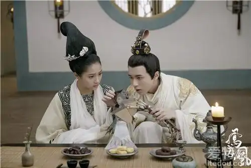 电视剧《凤囚凰》关晓彤欲行刺张逸杰