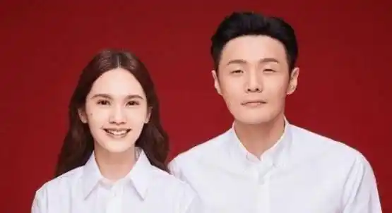 原创有种搞怪叫做明星结婚照别人都很乖巧而张若昀让人看不懂