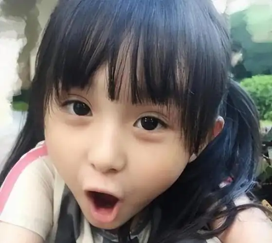 刘楚恬:从国民俏闺女到幸福小红人她是演艺圈的"神童",被誉为国民俏