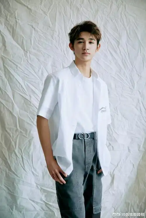 荣梓杉给王圣迪现场数姐姐##花儿与少年直播