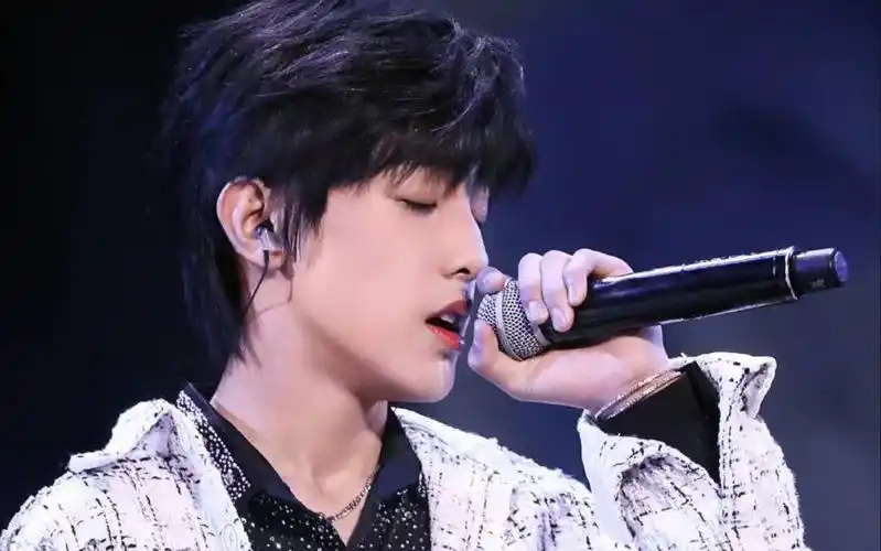 4分钟带你了解张泽禹的神仙嗓音～绝绝子～#向全世界安利张泽禹#养成