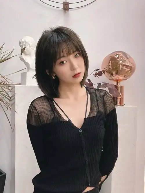 2021流行"春风初恋锁骨发"|发型|圆脸|发尾_网易订阅