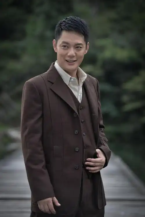 傅程鹏(中国内地实力派男演员)_尚可名片