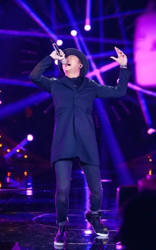 我是歌手4关喆手机壁纸 关喆,我是歌手,男歌手,明星帅哥