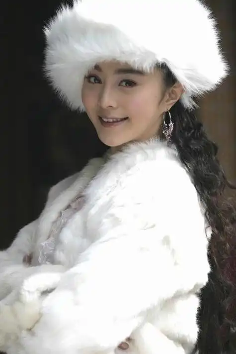 李小璐范冰冰写真照 李小璐八大豪侠这部古装武侠剧到底聚集了多少