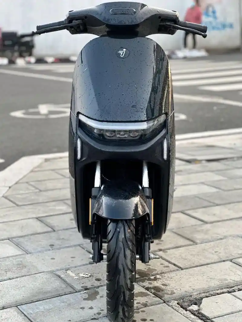 67九号n70c,4000公里准新成色,续航70公里,极速45码,发票合格证