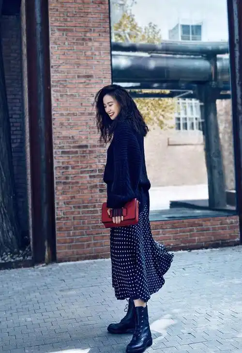 李梦最新秋季大片曝光 动人双眸闪烁浪漫气息