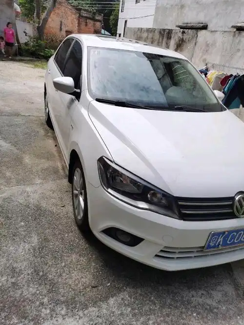 个人转手一台13款大众捷达16手动舒适版有意者私聊