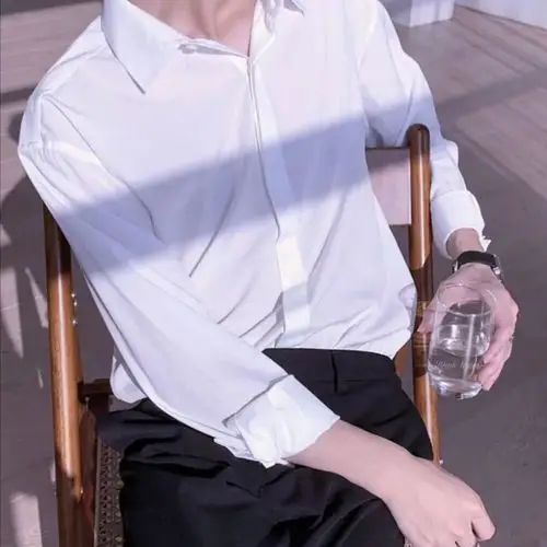 部位男头总会有一个的眼神在看你时会与众不同