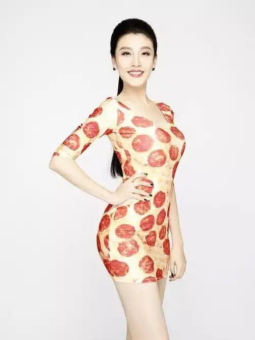 山东卫视美女主持人王琳琳