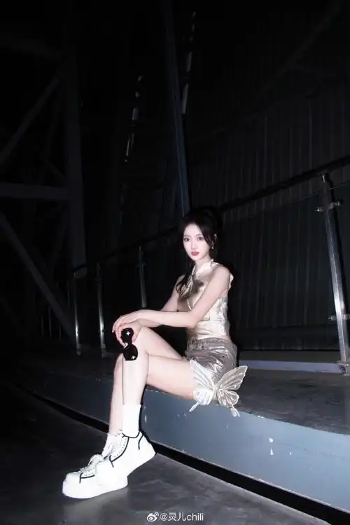 kpl解说灵儿!    腿又长又白.