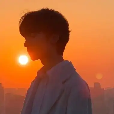 高清帅气的高端大气上档次男头像图片