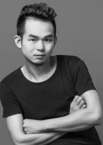 (图片来源:轩尼斯门窗公众号,侵删)获奖作者:王华汉获奖作品:《初