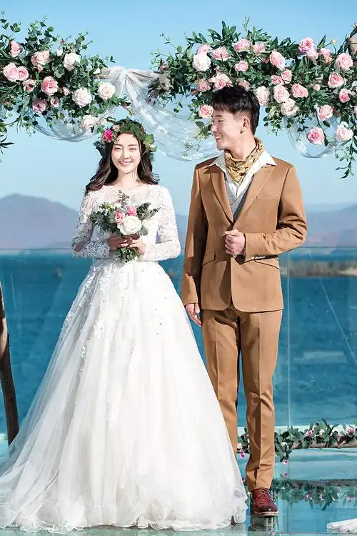 摄影师梁龙飞的婚纱摄影作品《婚礼现场》