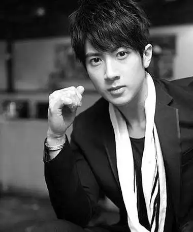 吴尊个人资料简介(吴尊的近照)(1)