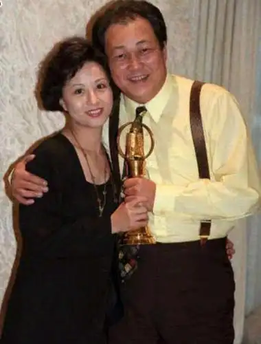 包青天原来是个"白胖子",还不许老婆找"小白脸"