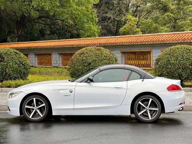 05宝马z4敞篷跑车,仅需10.xx90