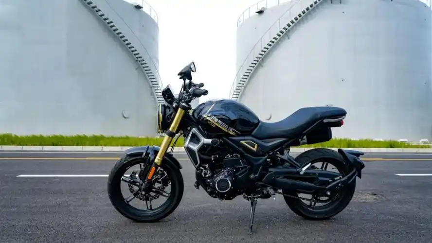 西装暴徒,刷街利器—无极350ac静态评测 - 摩托车二手网