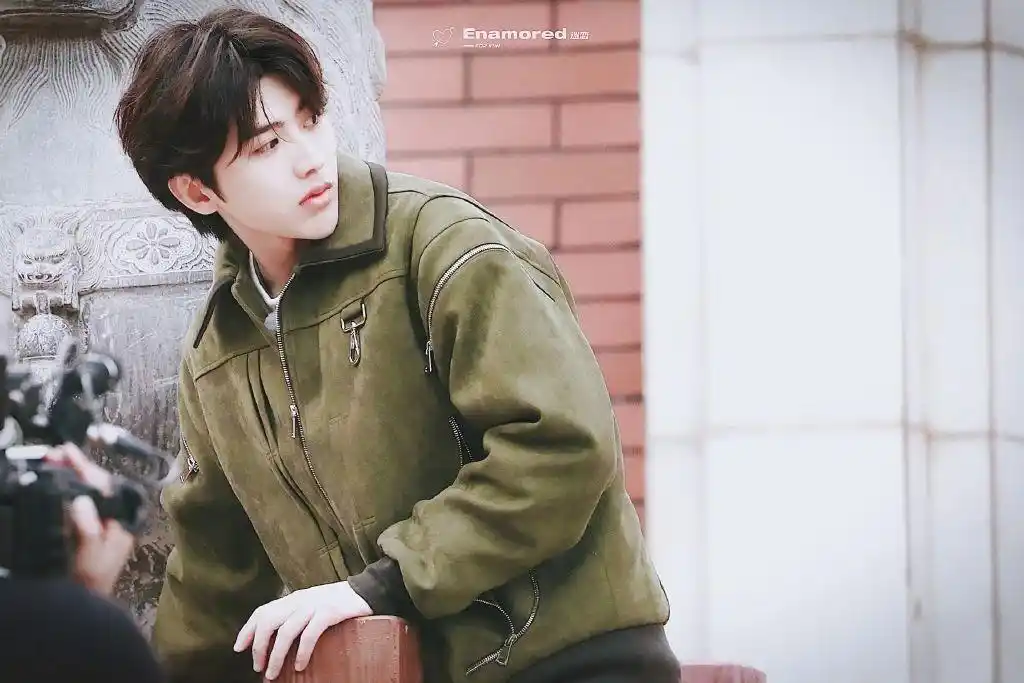 蔡徐坤壁纸第87期:你是人间烟火,照亮ikun们的心_手机搜狐网