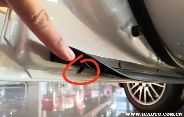 日产轩逸天窗排水孔堵塞清理教程轩逸车门放水孔图片