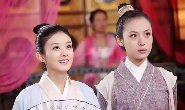 36岁的赵丽颖,又给我们狠狠上了一课:有钱也不抛弃"穷朋友"