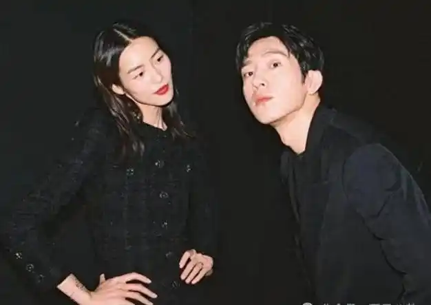 喜事将近井柏然已经跟着女友刘雯回老家过年见家长啦