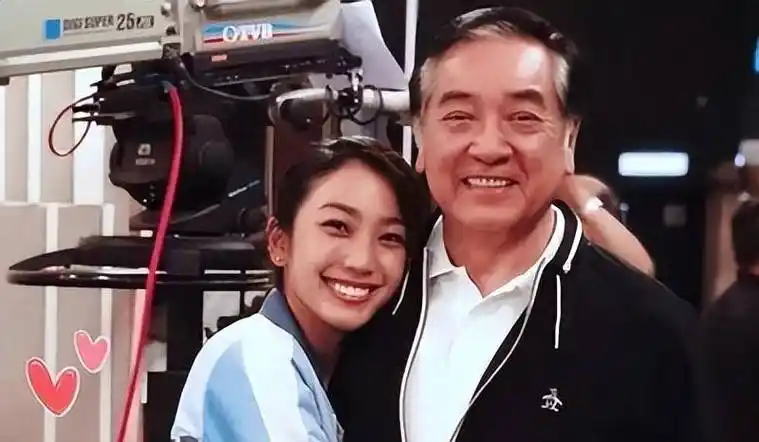 tvb老戏骨秦沛定居加拿大,77岁精神矍铄,疑已放弃中国国籍_梁盛子