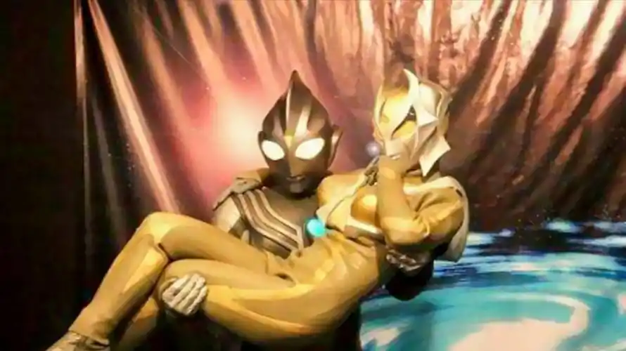 卡蜜拉为啥看上迪迦?看了以前的古代巨人就知道了,迪迦渣男实锤