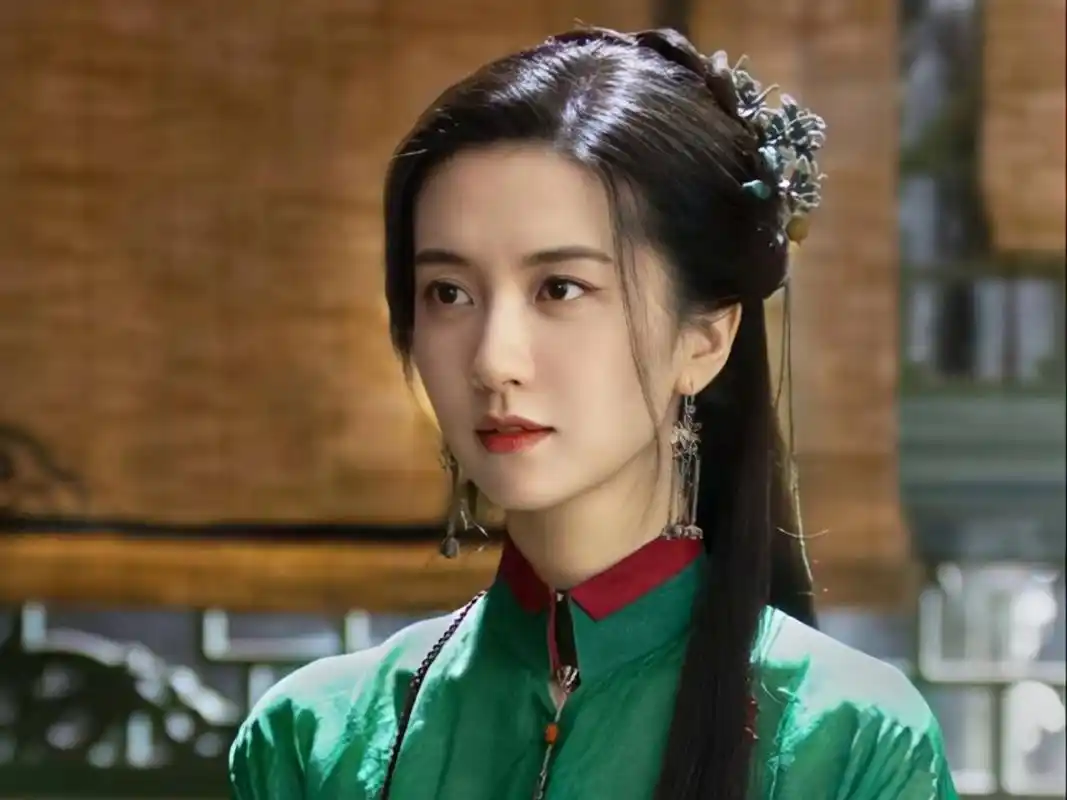 特别是许龄月演的柯梦兰,真的惊艳到了,温婉就是她的代名词,这部剧的